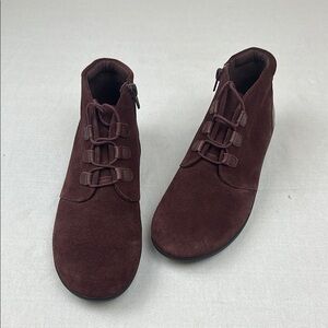 Clarks Maroon Ankle Boots Suede Desert Style